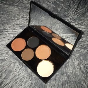 Elcie Cosmetics The Minimalist Eyeshadow Palette